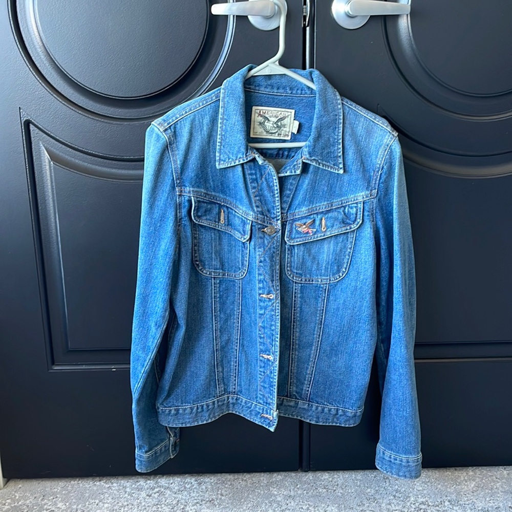 American Living jean jacket. Size Large.